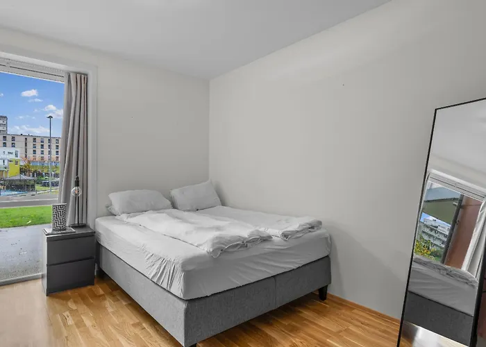 Apartment Convenient With Easy Transport Connections