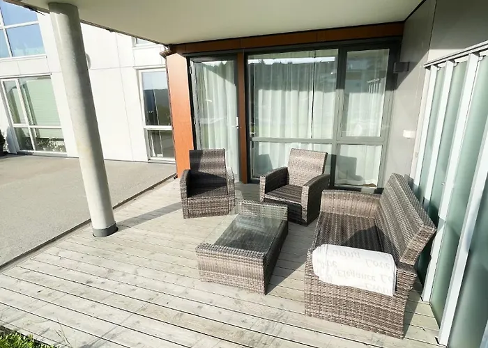 Apartment Convenient With Easy Transport Connections